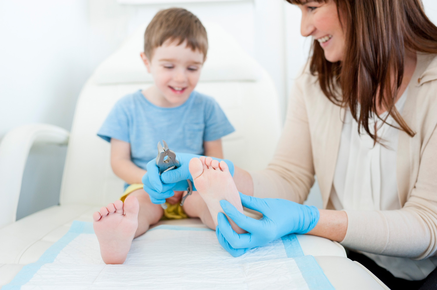 Podiatry Encino: Understanding Foot Care, Treatment and Benefits
