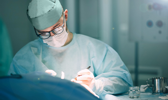 How to Select an Orthopedic Surgeon in Montreal: Key Considerations and Tips
