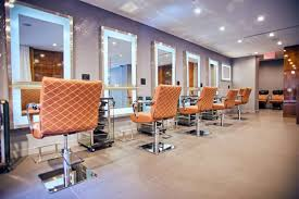 Finding Your Ideal Beauty “Parlor Near Me”