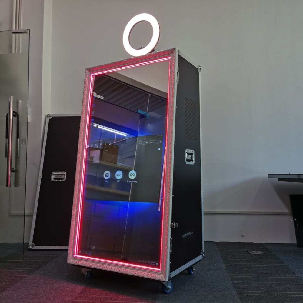 How Interactive Photo Booth Experiences Improve Event Engagement in Orlando